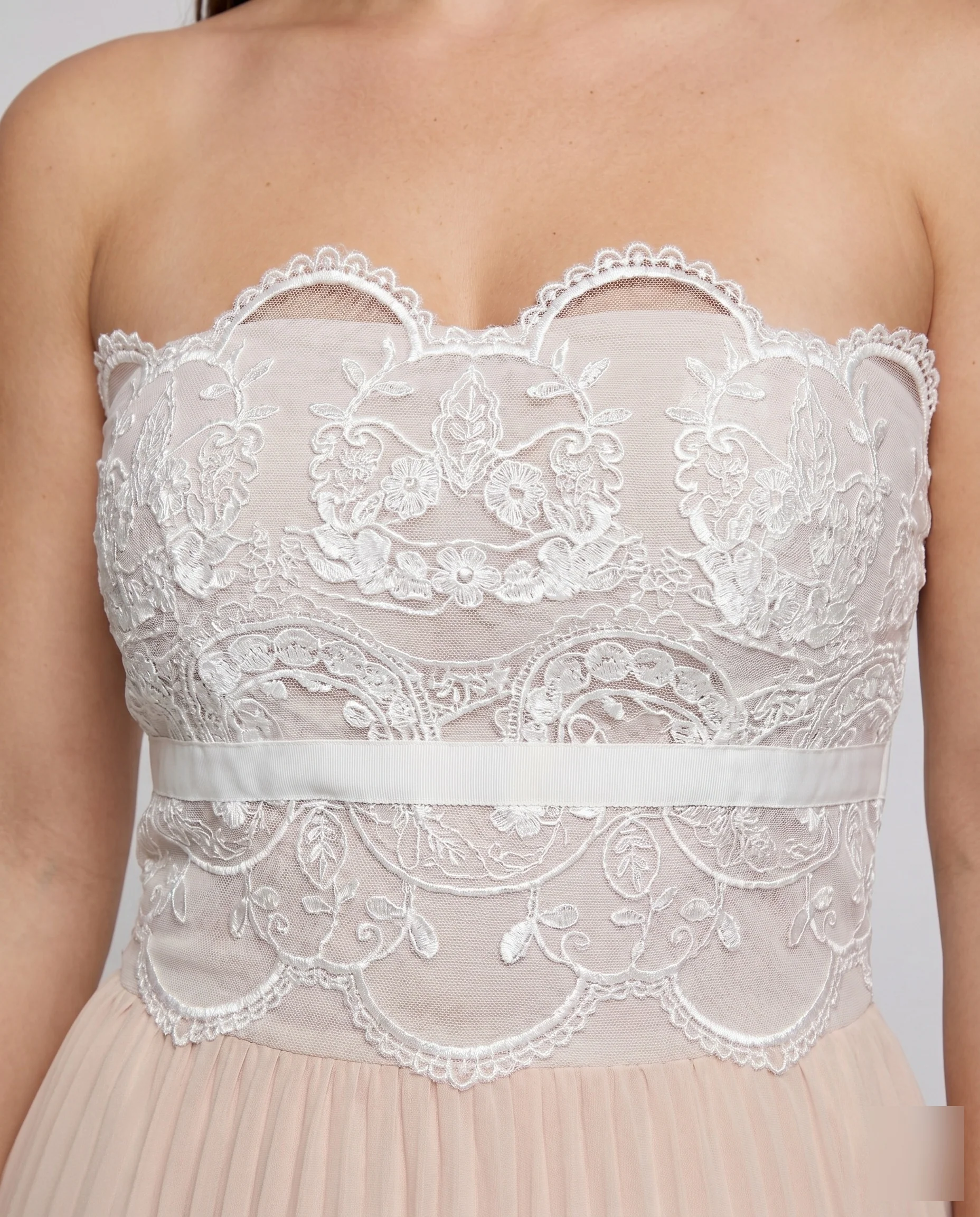 Damen Abendkleid mit elegantem Corsagenoberteil und plissiertem Rock R&B - Image 3