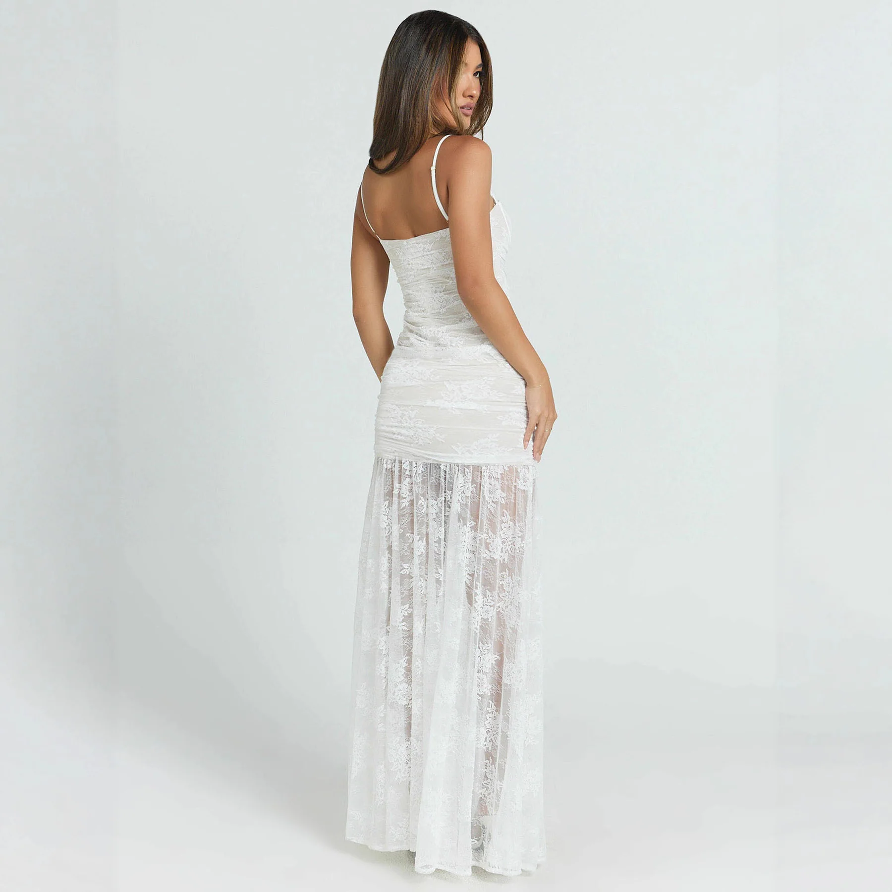 Damen Abendkleid mit Spitzendetails und raffinierter Silhouette R&B - Image 4