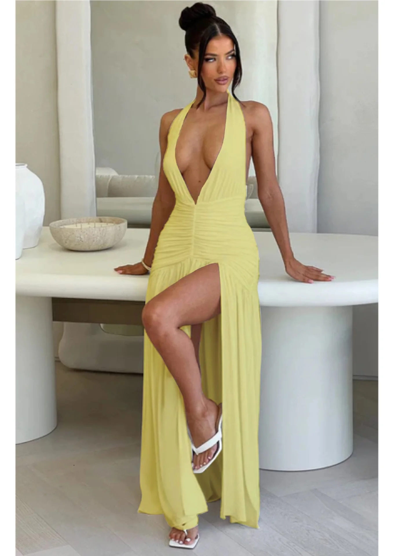 Damen Abendkleid mit tiefer Ausschnitt und gerafftem Design R&B - Image 6