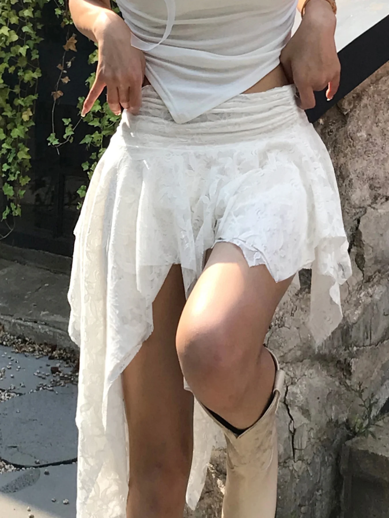 Damen asymmetrischer Spitzenrock mit elegantem Rüschendesign R&B - Image 6