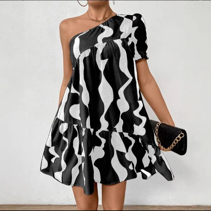 Damen Asymmetrisches Minikleid mit Volant und grafischem Muster R&B - Image 4
