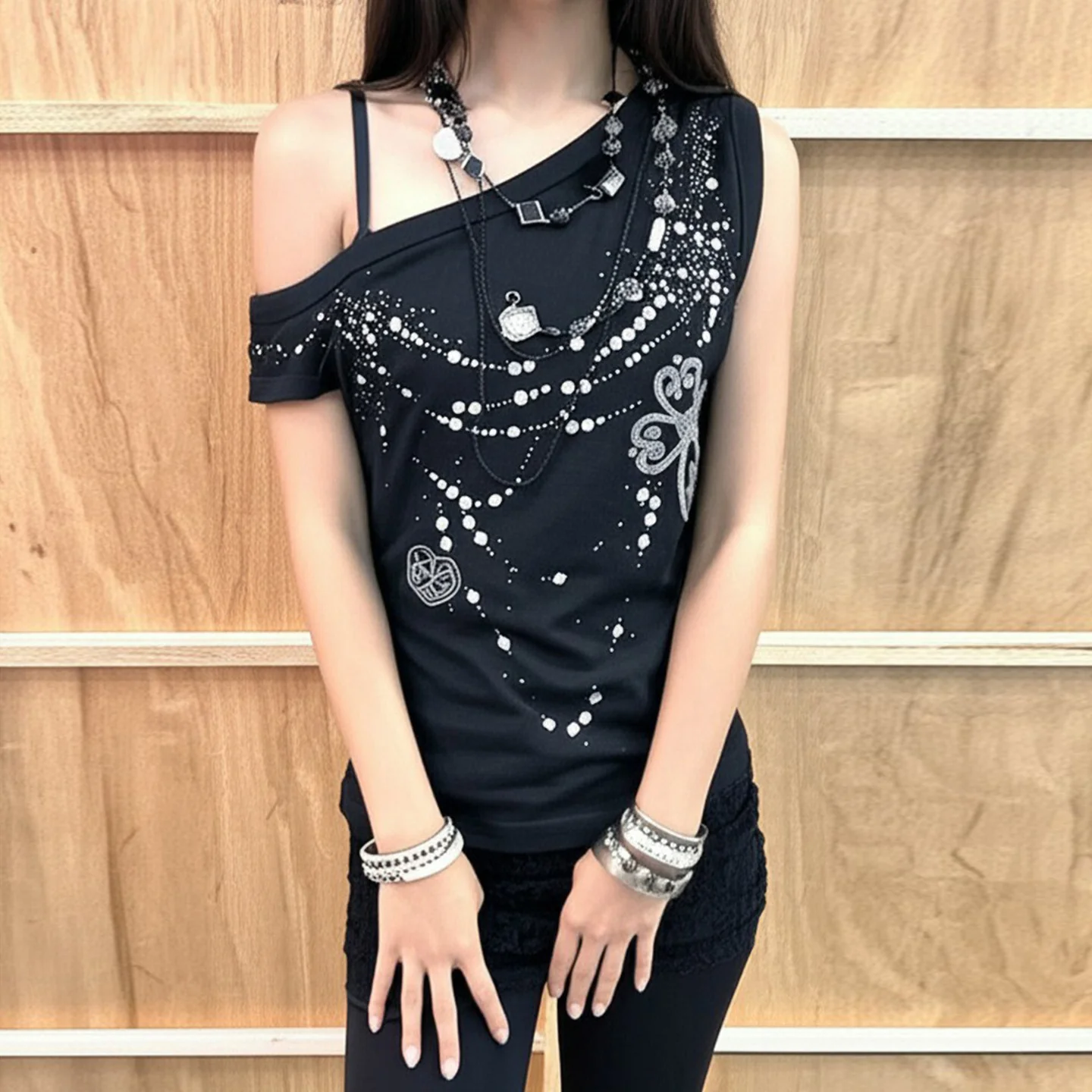 Damen asymmetrisches Tanktop mit stylischem Druck und verzierten Applikationen R&B - Image 3