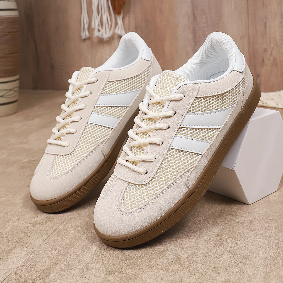 Damen Atmungsaktive Freizeitsneaker mit modischem Netzdesign R&B - Image 4