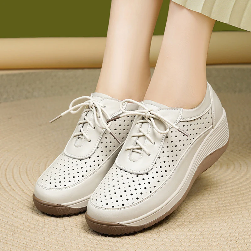 Damen Atmungsaktive Sneaker mit perforiertem Obermaterial und ergonomischem Fußbett R&B