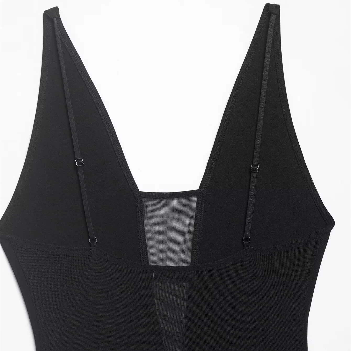 Damen Badeanzug mit tiefem V-Ausschnitt und innovativen Netzdetails R&B - Image 3