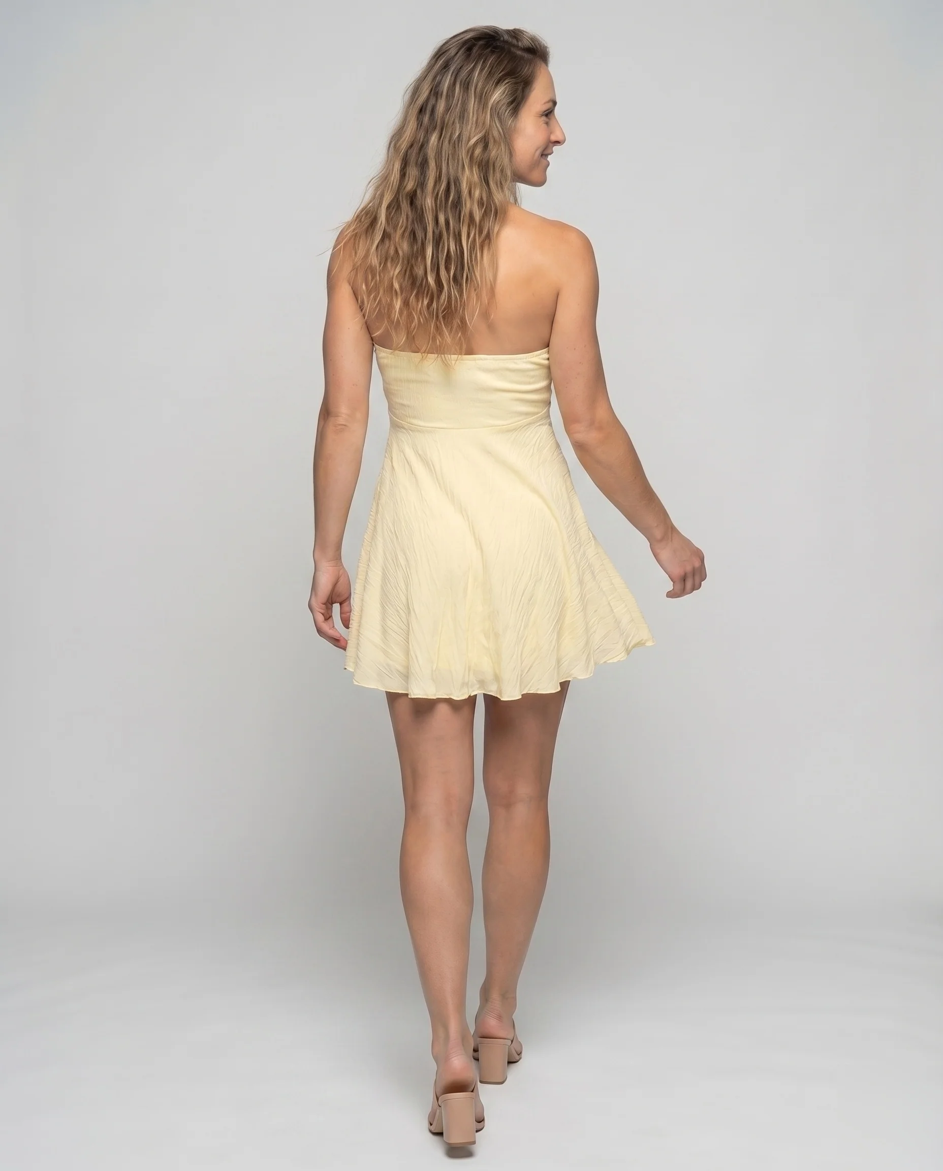 Damen Bandeau Kleid mit raffinierter Schnürung - Image 4