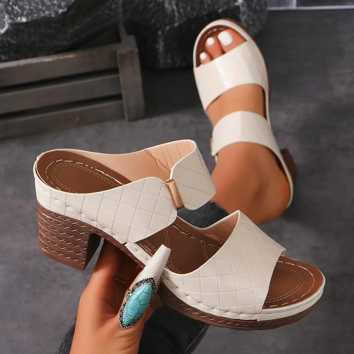Damen bequeme Absatzsandalen mit atmungsaktiven Riemen und stabiler Laufsohle R&B - Image 22