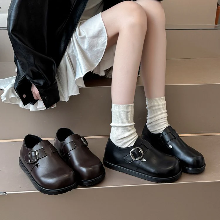 Damen bequeme Clogs mit klassischen Schnallen und rutschfester Sohle R&B - Image 4