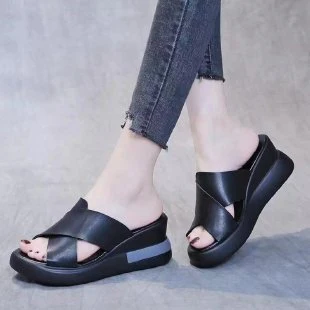 Damen bequeme Plateau-Sandalen mit elegantem Schnitt und ergonomischer Fußbettgestaltung R&B - Image 4