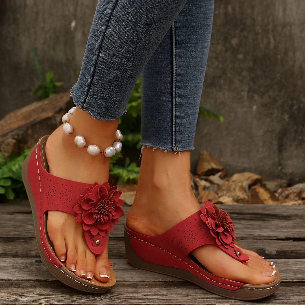 Damen Komfortable Sandalen mit Blumenapplikationen R&B - Image 5