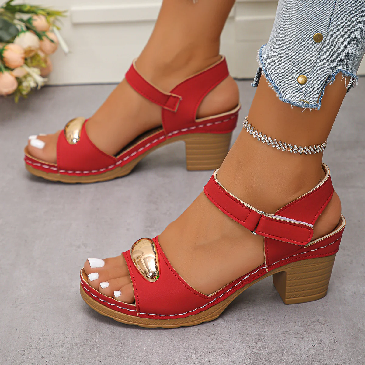 Damen komfortable Sandalen mit glänzenden Akzenten und Blockabsatz R&B - Image 4