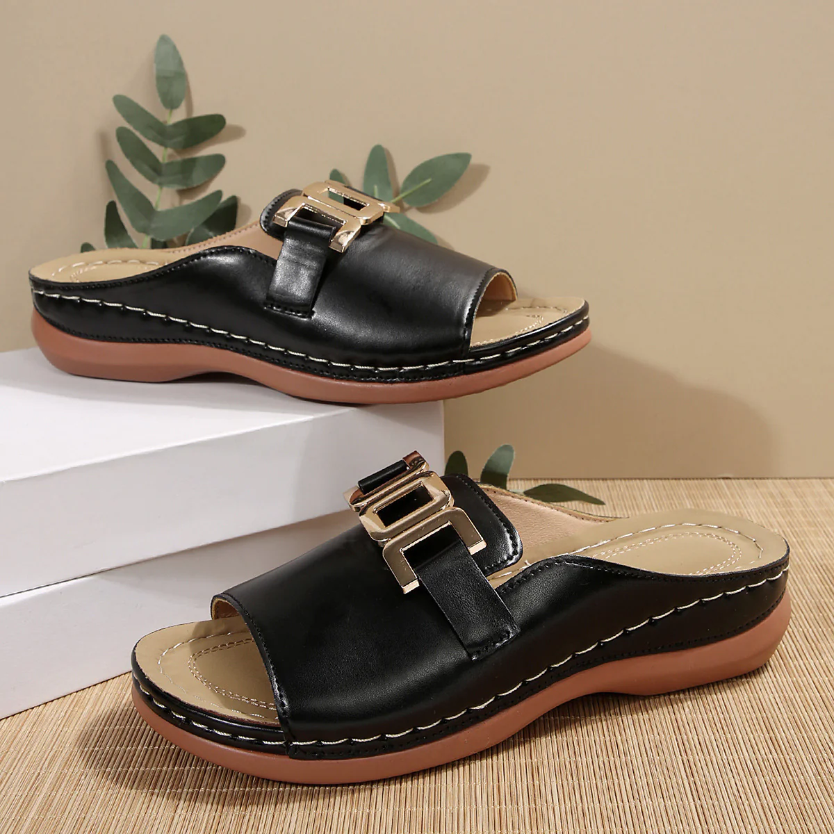 Damen Bequeme Schlupfsandalen mit modischem Schnallen-Detail R&B - Image 7