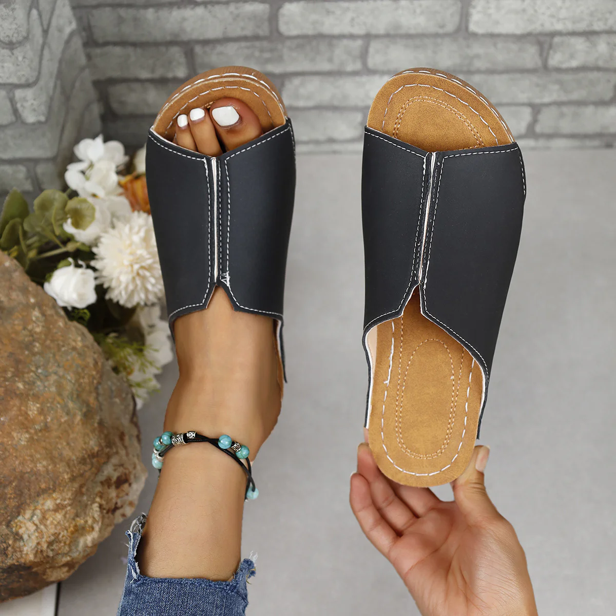 Damen Bequeme Schlupfsandalen mit modischem Schnitt R&B - Image 6