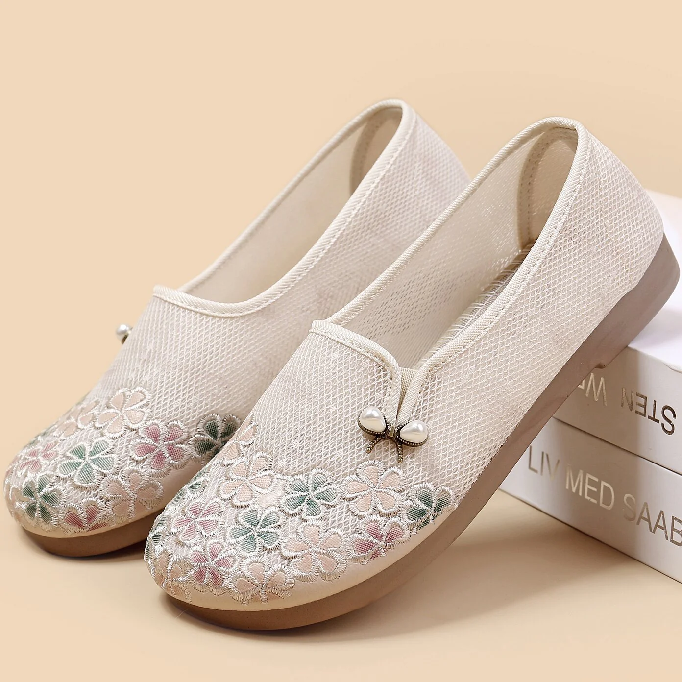 Damen Bequeme und modische Ballerinas mit feinem Blumenmuster Heidi-Mode