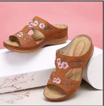 Damen Bequeme und stilvolle Sandalen mit floralen Applikationen R&B - Image 7