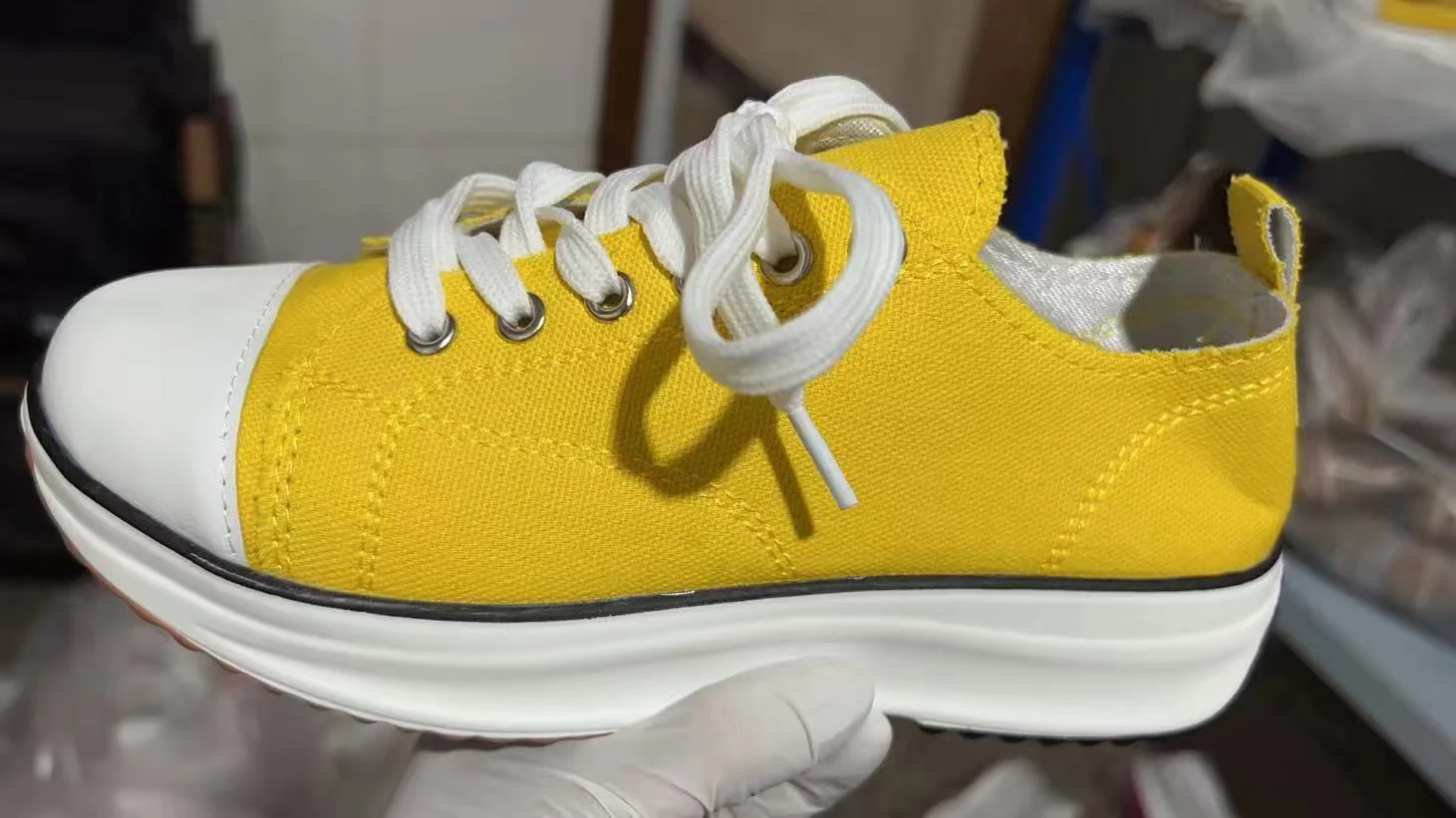 Damen Bequeme und stilvolle Sneakers mit nachhaltigen Materialien R&B - Image 7