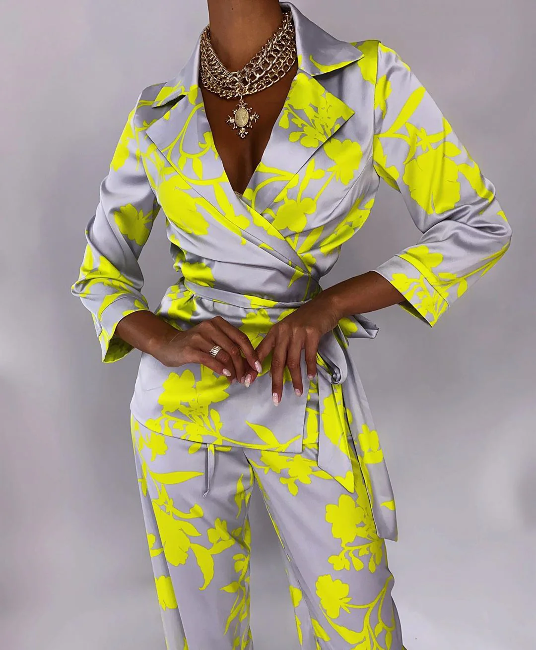 Damen Blazer mit floralem Muster und weiten Beinen R&B - Image 2