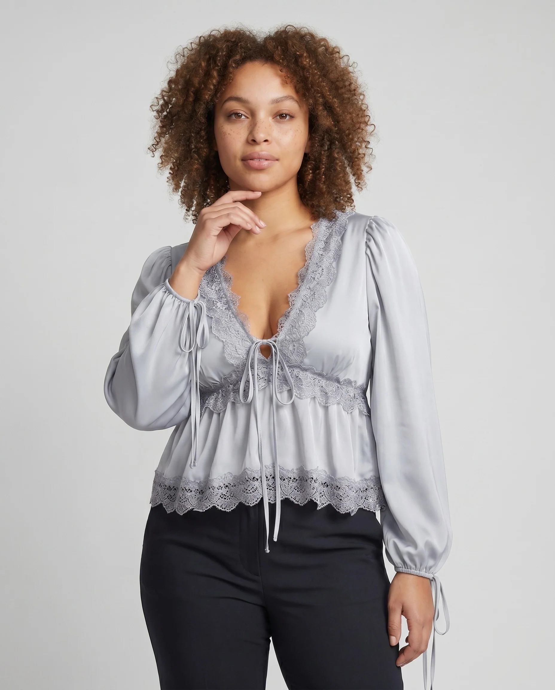 Damen Bluse mit Rüschen und Spitzenapplikationen R&B - Image 2