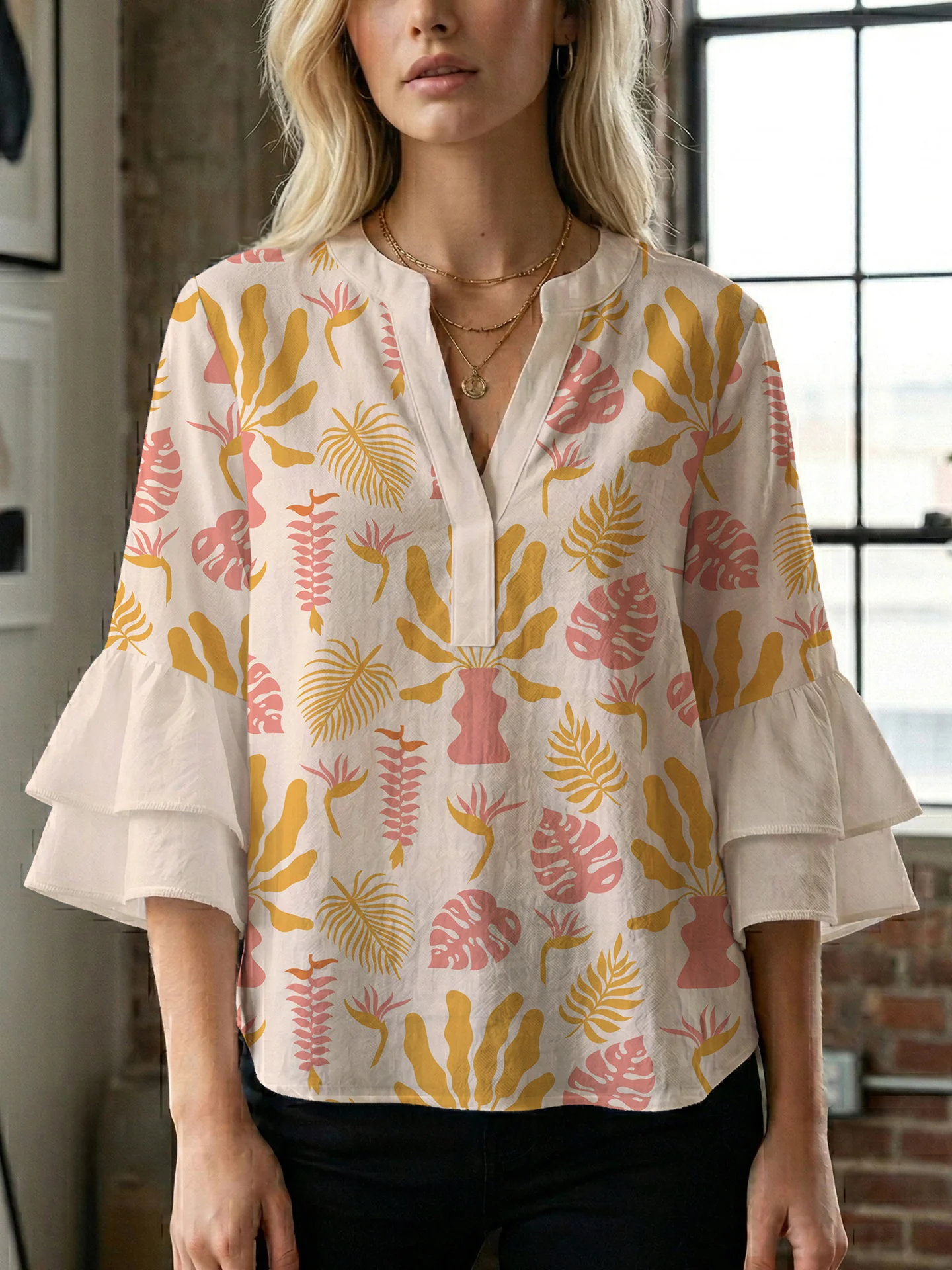 Damen Bluse mit Rüschendetails und auffälligem Animal-Print R&B - Image 10