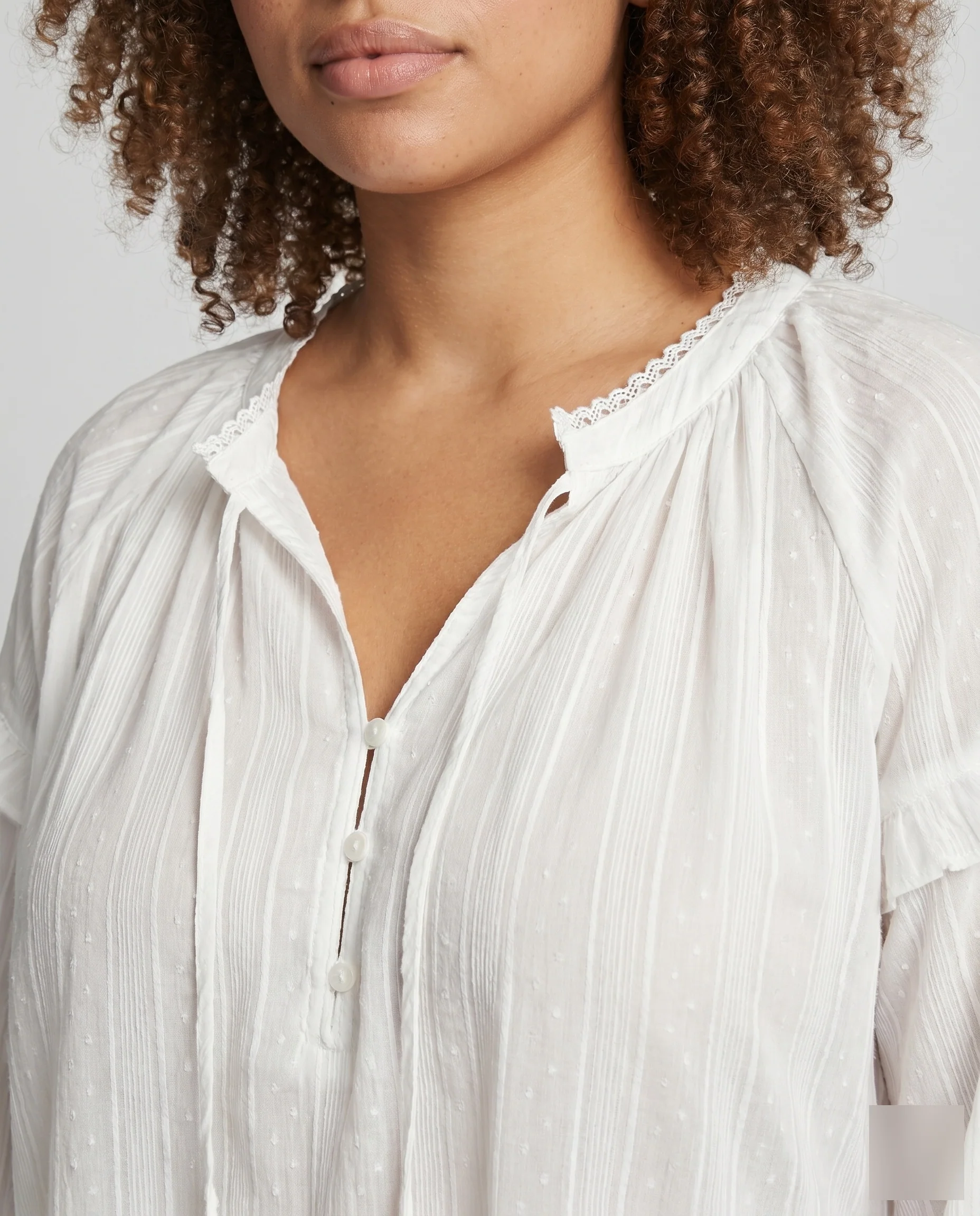 Damen Bluse mit Rüschendetails und eleganten Trompetenärmeln R&B - Image 3