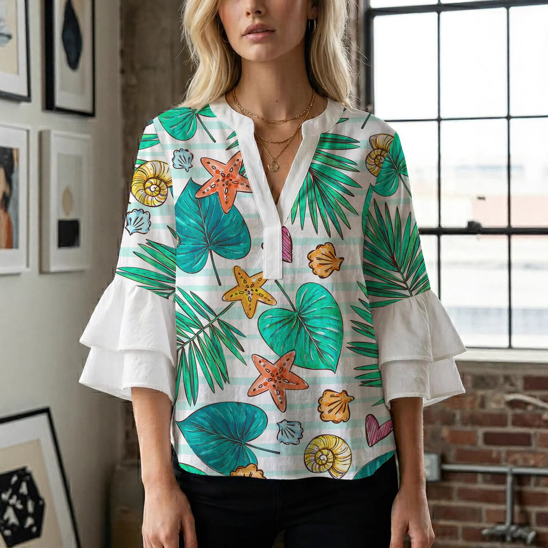 Damen Bluse mit voluminösen Rüschenärmeln und modernem Motiv R&B - Image 4