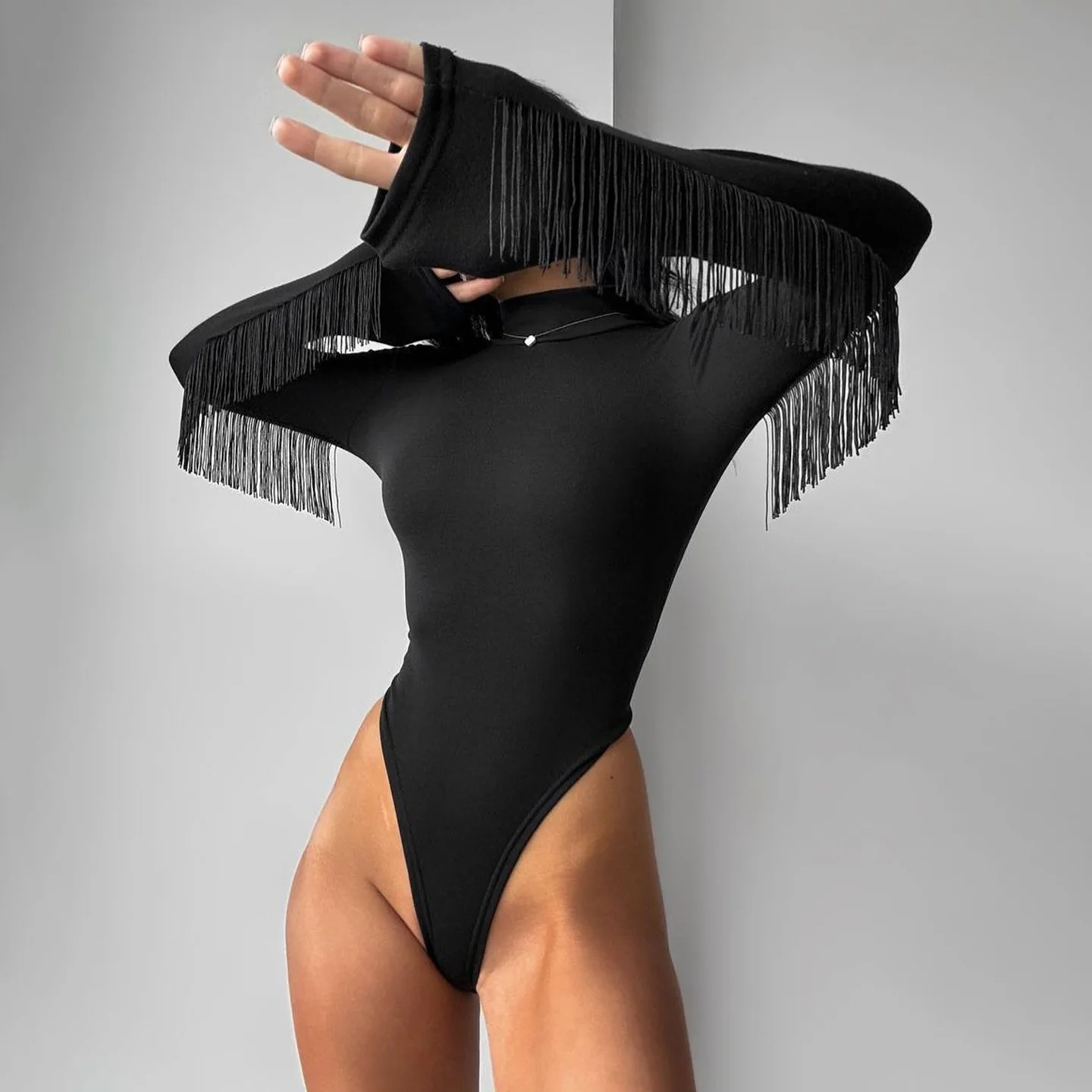 Damen Body mit verführerischem V-Ausschnitt und feinen Spaghettiträgern R&B - Image 2