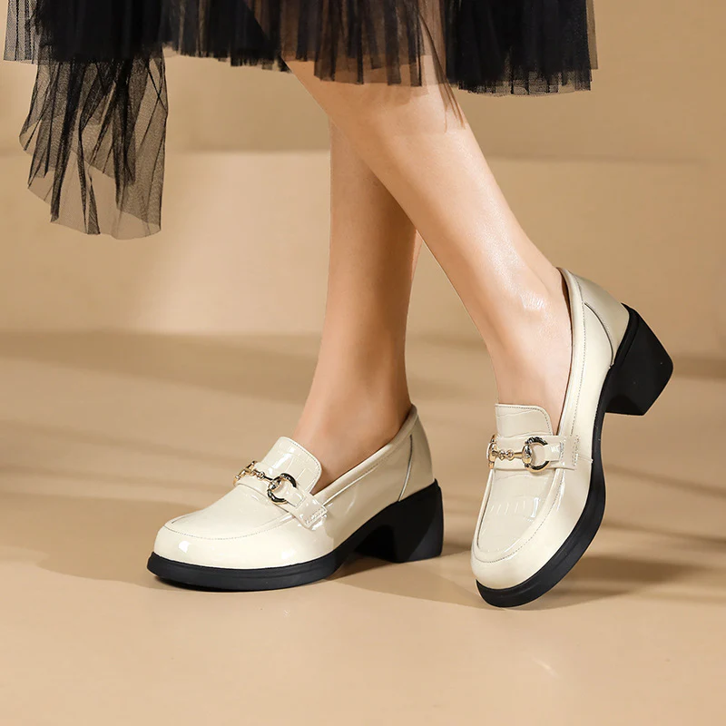 Damen Business-Look Mokassins mit elegantem Kettendetail und komfortablem Blockabsatz R&B - Image 2