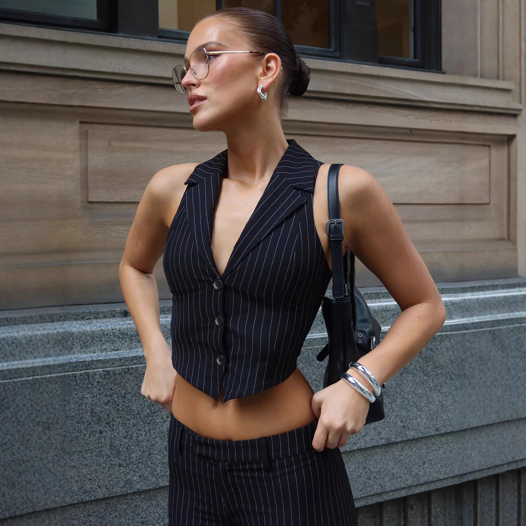 Damen Bustier-Oberteil mit feinen Streifen und eleganten Knopfdetails R&B - Image 2