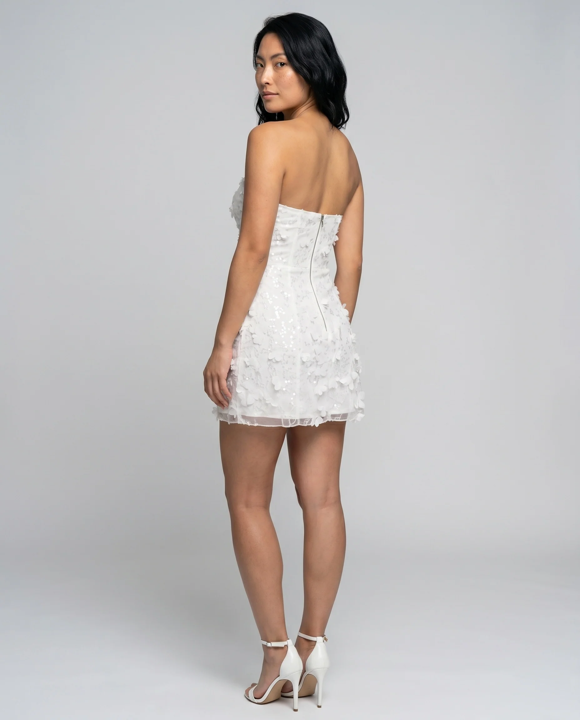 Damen Bustierkleid mit Blumenapplikationen und schimmerndem Design R&B - Image 4