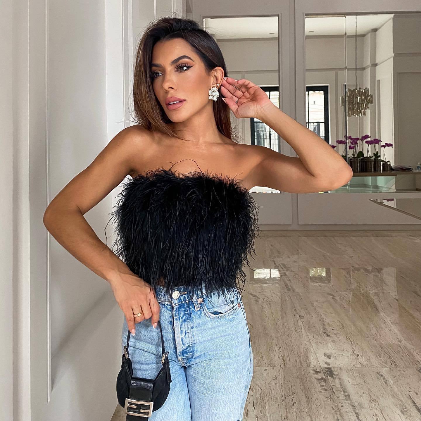 Damen Crop-Top aus Federstoff mit charmantem Design R&B - Image 3