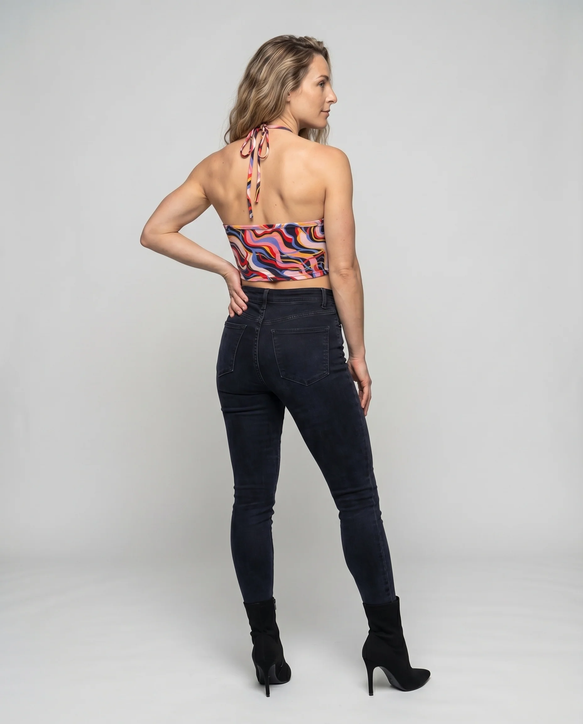 Damen Crop-Top mit verspieltem Bindeband und raffiniertem Muster - Image 4