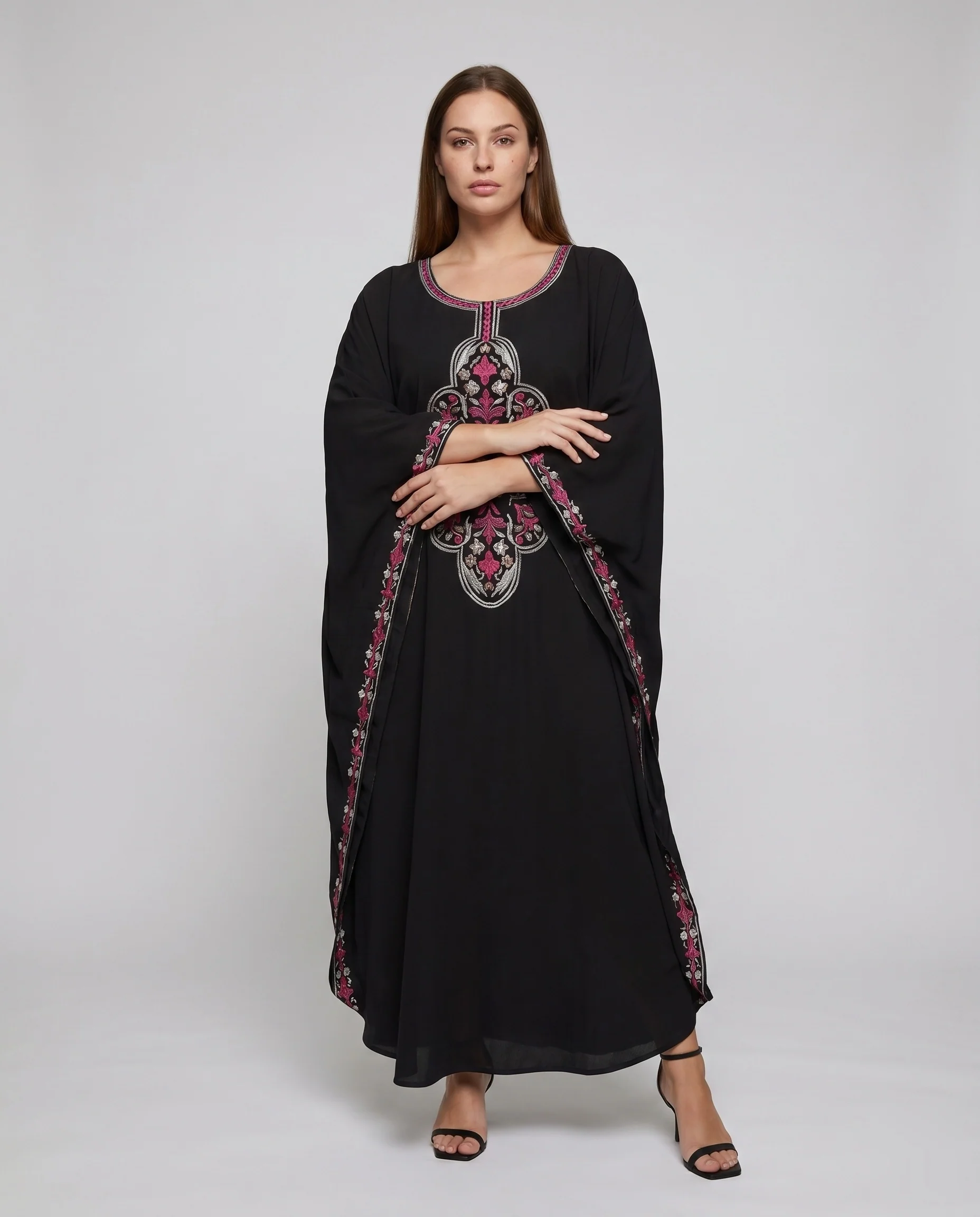 Damen decorative Kaftan mit kunstvoller Bestickung R&B