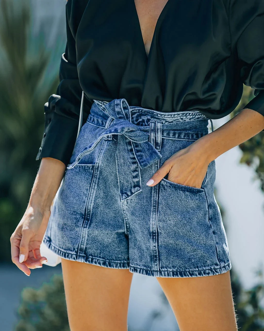 Damen Denim-Shorts mit hohem Bund und Taillengürtel R&B - Image 6