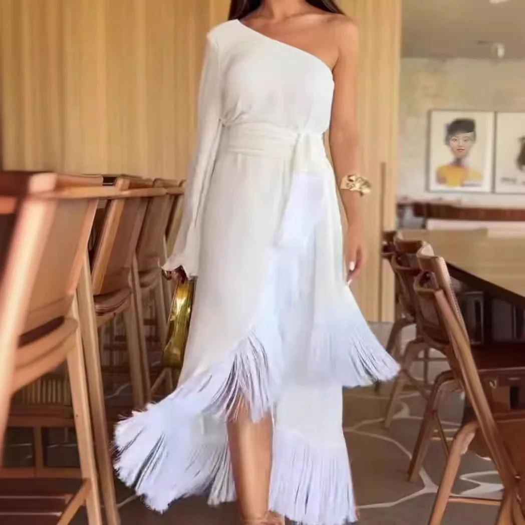 Damen Edles Maxikleid mit asymmetrischem Design und fransierten Details R&B - Image 4