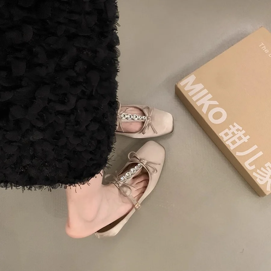 Damen elegante Ballerinas mit modischem Schleifenakzent und funkelnden Verzierungen R&B - Image 3