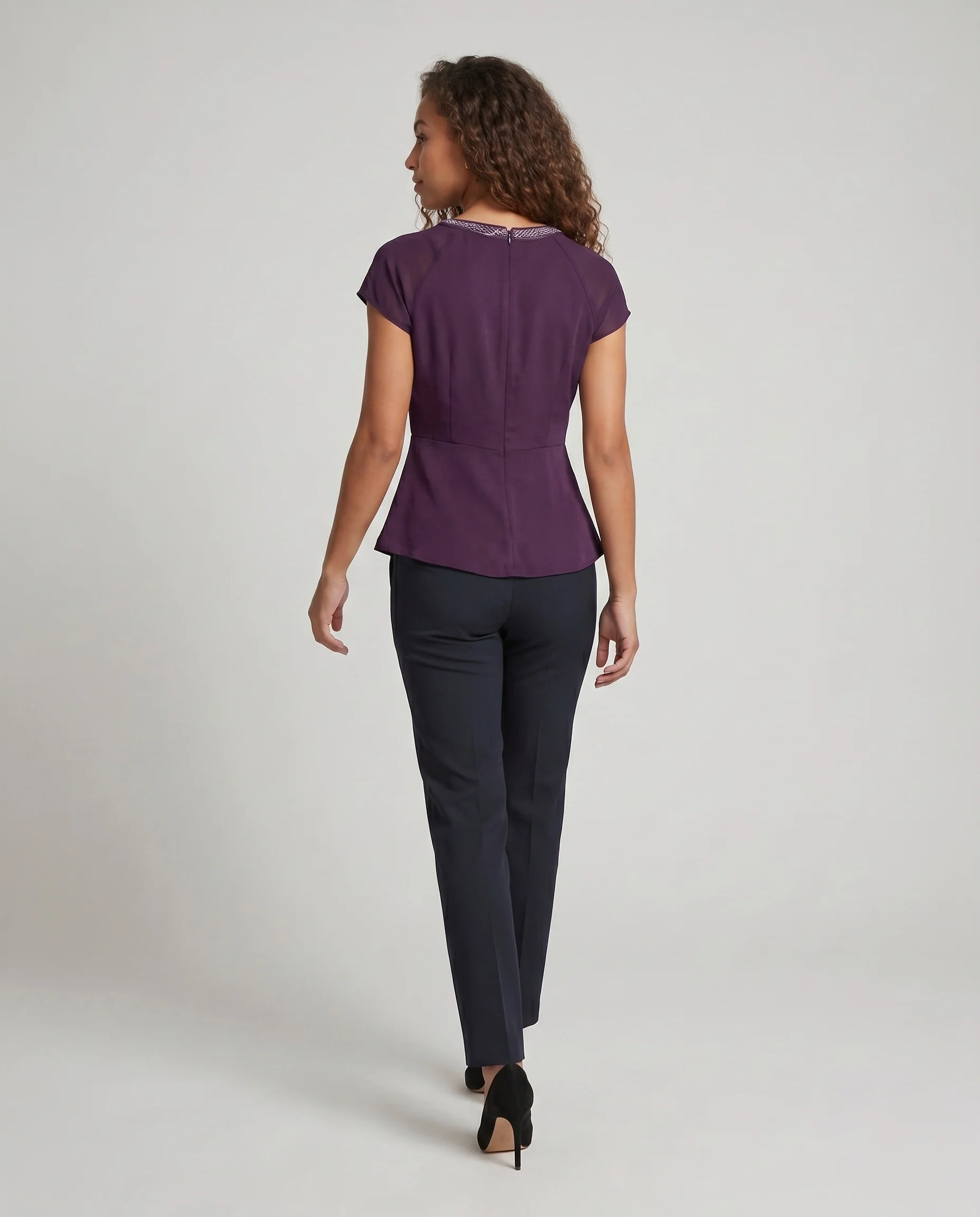 Damen Elegante Bluse mit funkelndem Kragen und figurbetontem Schnitt R&B - Image 4