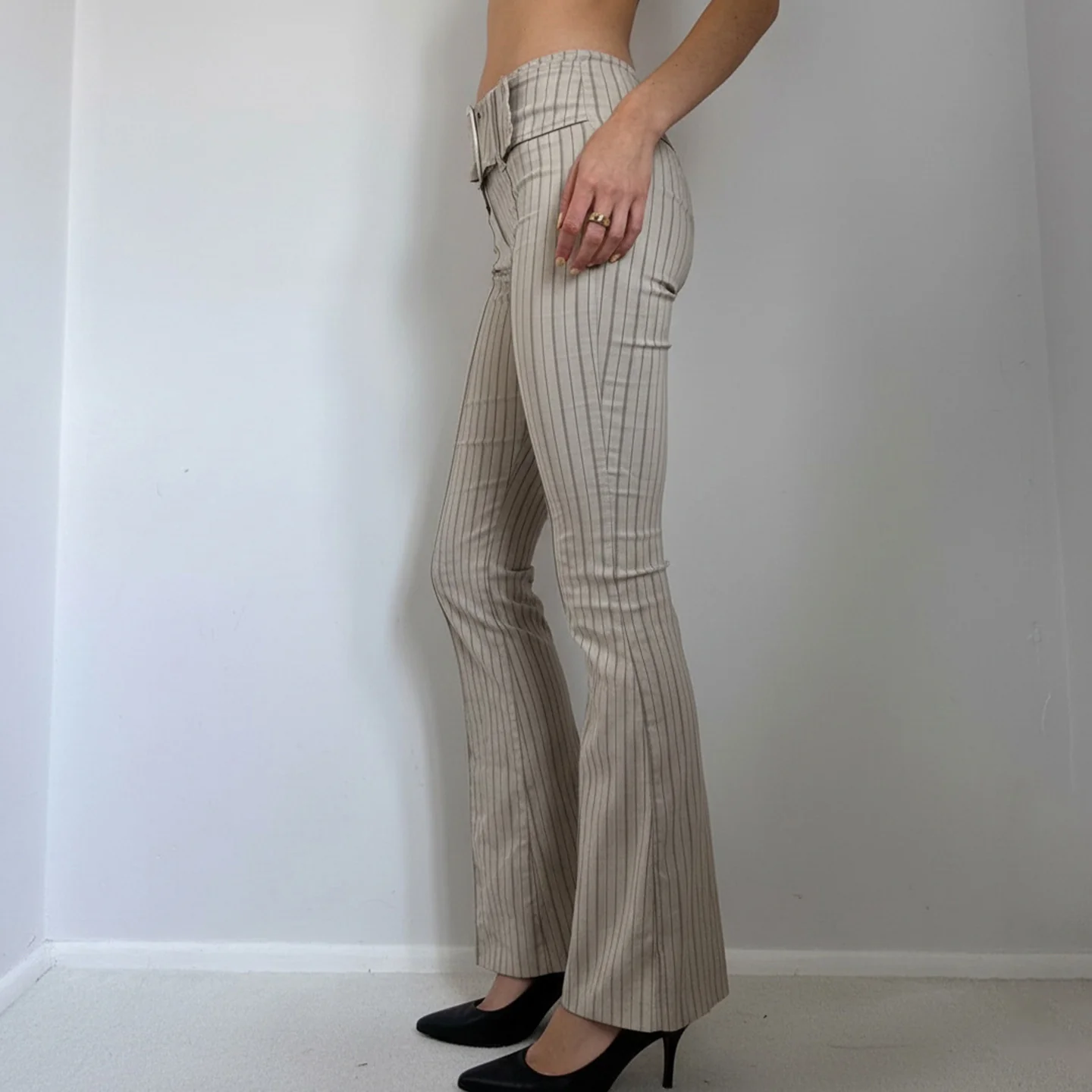 Damen elegante Flared-Hose mit tailliertem Gürtel und Streifenmuster R&B - Image 2