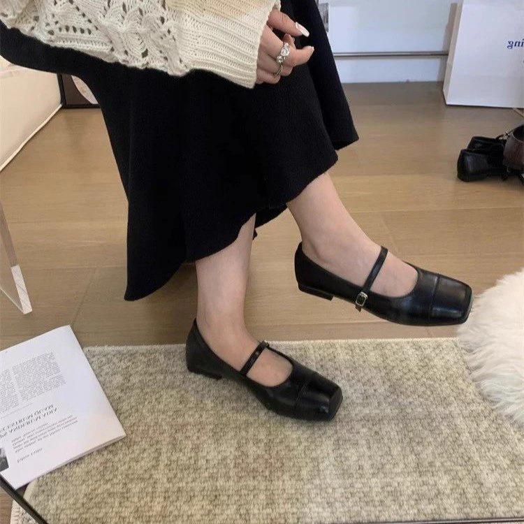 Damen Elegante Pumps mit bequemem Riemchendesign und breiter Sohle R&B - Image 2