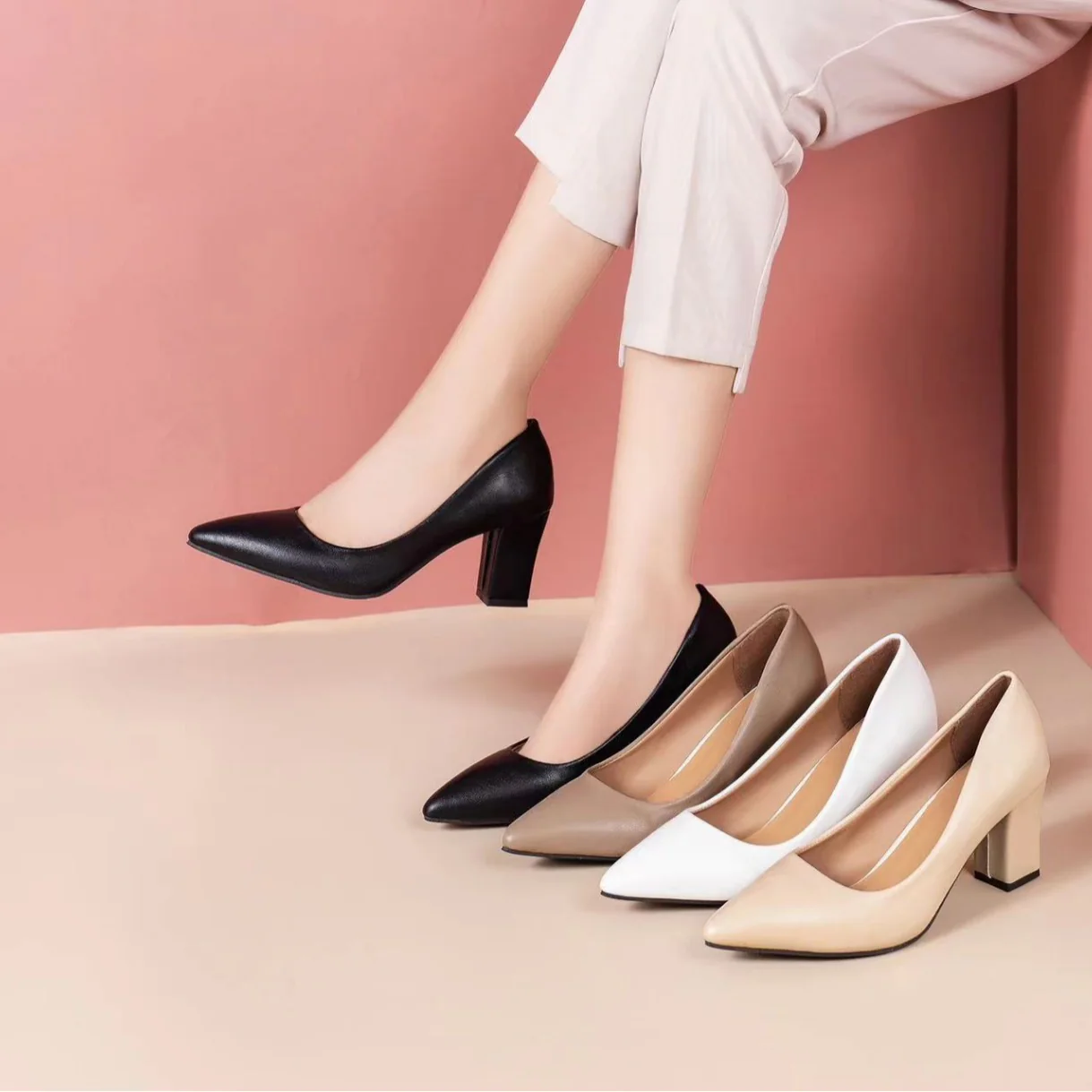 Damen elegante Pumps mit blockiertem Absatz und hochwertiger Oberflächenstruktur R&B - Image 2