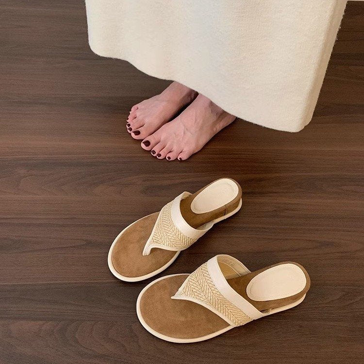 Damen elegante Riemchen-Pantoletten mit gewebtem Detail und komfortablem Fußbett R&B - Image 3