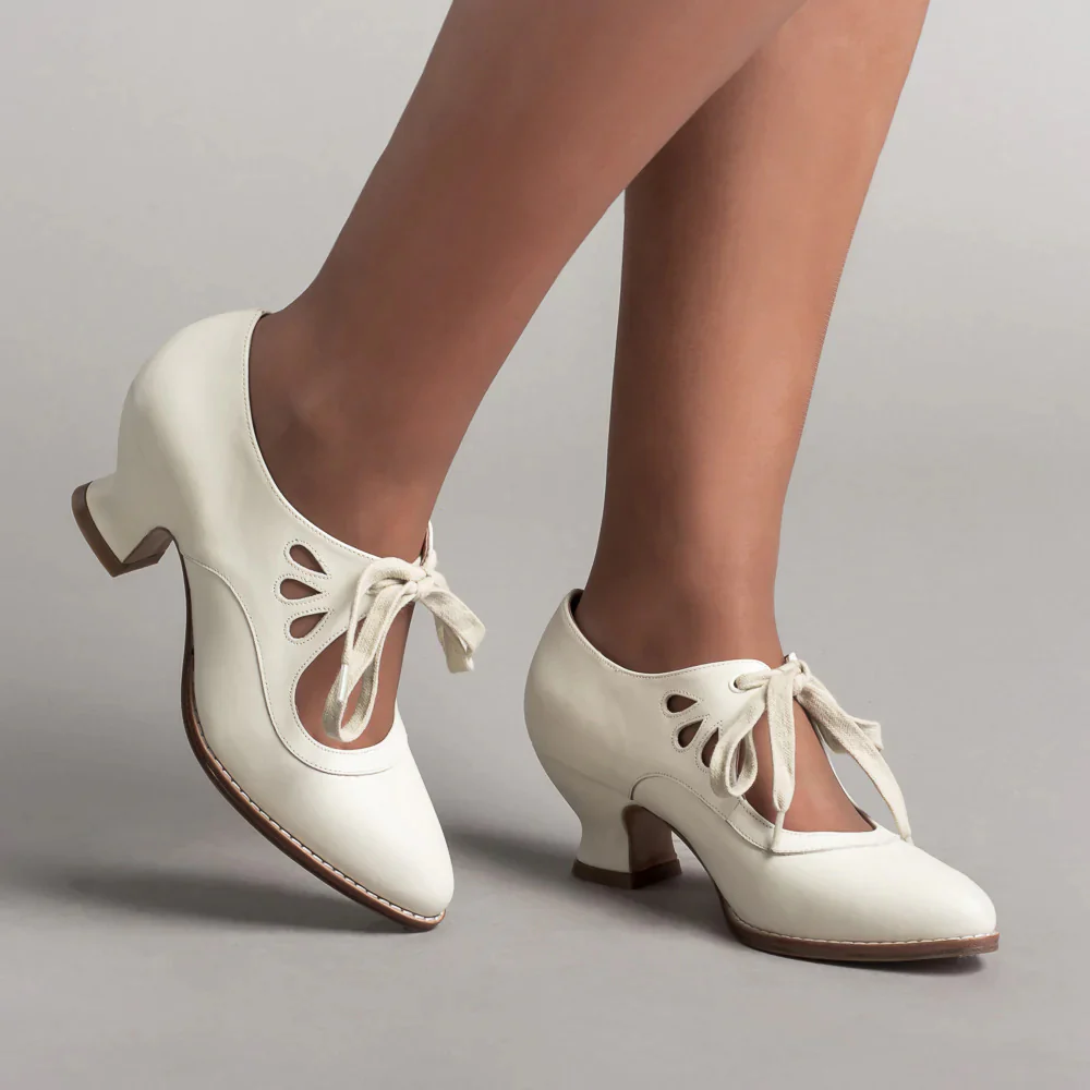 Damen elegante Schnürpumps mit geschwungenem Design und komfortablem Absatz R&B - Image 2