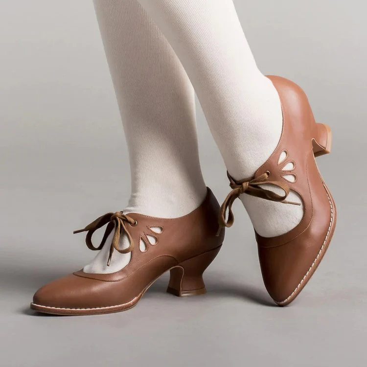 Damen Elegante Schnürpumps mit modischer Spitzenverzierung R&B - Image 4