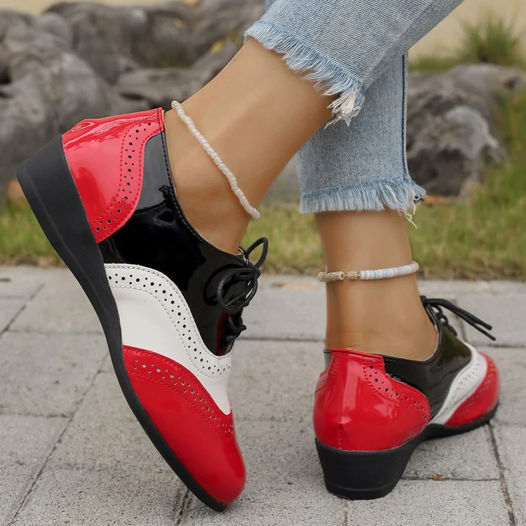 Damen elegante Schnürschuhe mit hochglänzendem Obermaterial und ergonomischer Sohle R&B - Image 2