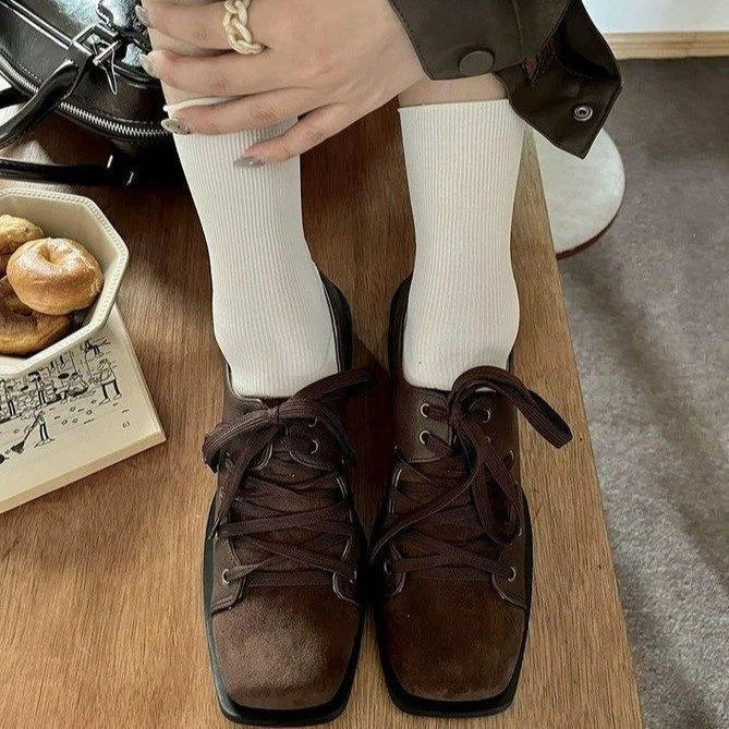 Damen elegante Schnürschuhe mit leichtem Blockabsatz und hochwertiger Lederverarbeitung R&B - Image 2