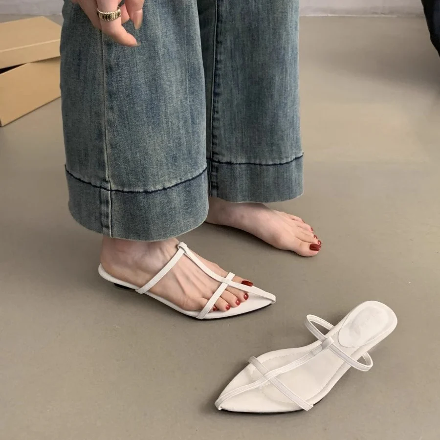 Damen elegante Slipper mit verstellbaren Riemen und spitzem Design R&B - Image 3