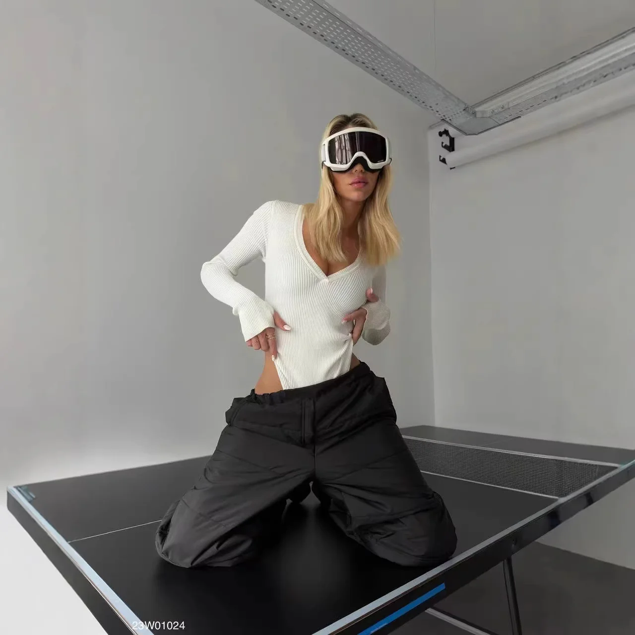 Damen elegante Steppjacke im kurzen Design mit gefüttertem Oberteil R&B - Image 2
