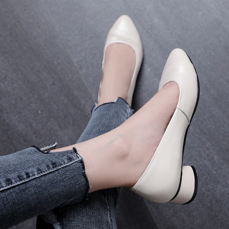 Damen Elegante und bequeme Pumps mit niedrigem Blockabsatz R&B - Image 2