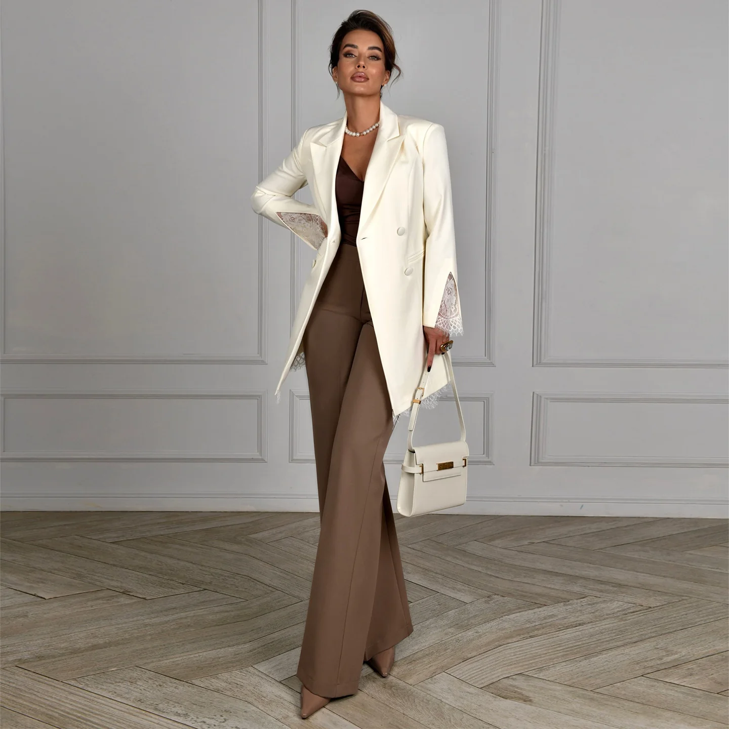 Damen eleganter Blazer mit Spitzenärmeln R&B - Image 4