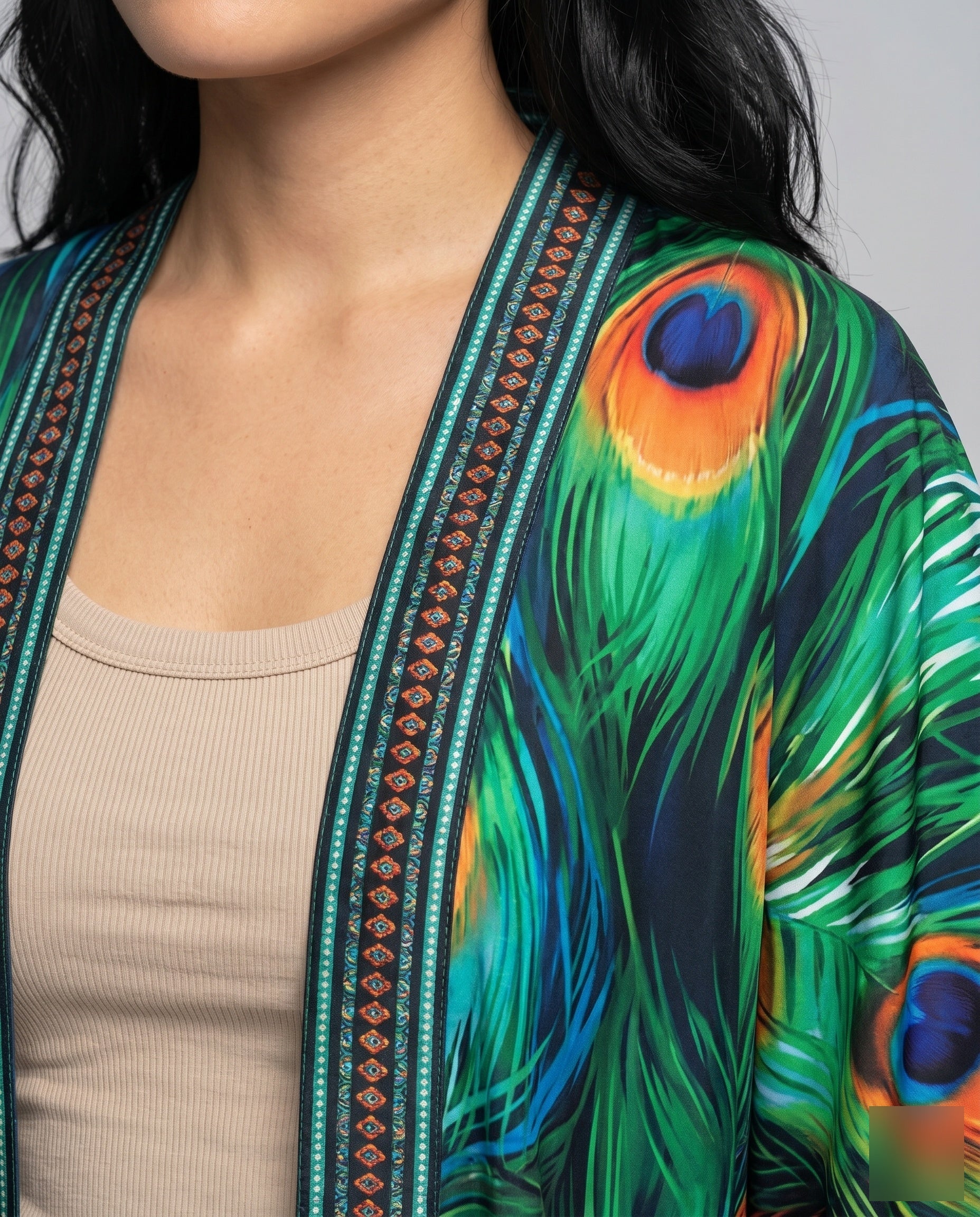 Damen eleganter Strandkimono mit farbenfrohem Federdesign R&B - Image 3