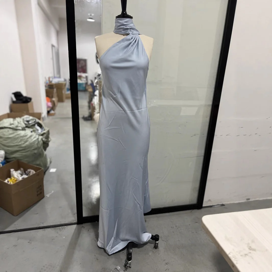 Damen elegantes Abendkleid mit asymmetrischem Schnitt und eindrucksvoller Drapierung R&B - Image 4
